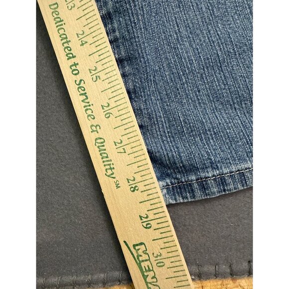 Gloria Vanderbilt Womens Size 6 Light Wash Straight Leg Denim Jeans With Embroid - Picture 2 of 7